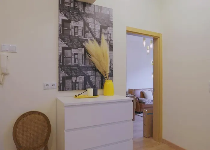 Charming 94d, Next To Metro شقة Lisboa