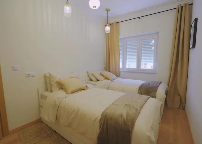 Charming 94d, Next To Metro شقة Lisboa