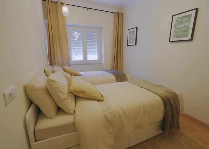 Charming 94d, Next To Metro Lisboa