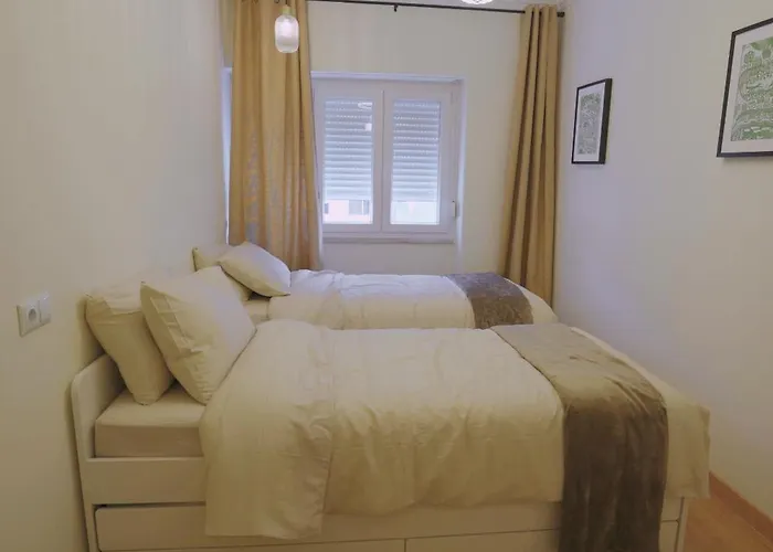 Charming 94d, Next To Metro * Lisboa