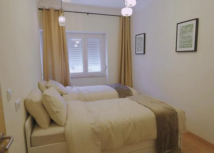 Charming 94d, Next To Metro Lisboa