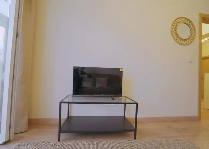 Charming 94d, Next To Metro شقة *