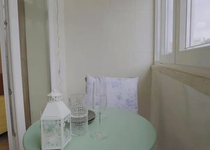 Charming 94d, Next To Metro شقة Lisboa