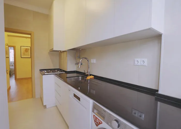 Charming 94d, Next To Metro