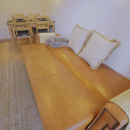 Charming 94d, Next To Metro * Lissabon