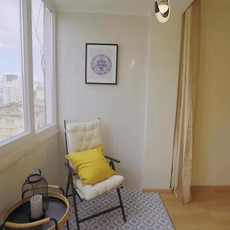 Charming 94d, Next To Metro * Lissabon