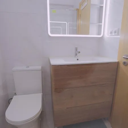 Appartement Charming 94d, Next To Metro