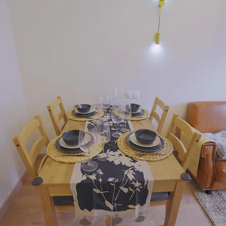 Charming 94d, Next To Metro *